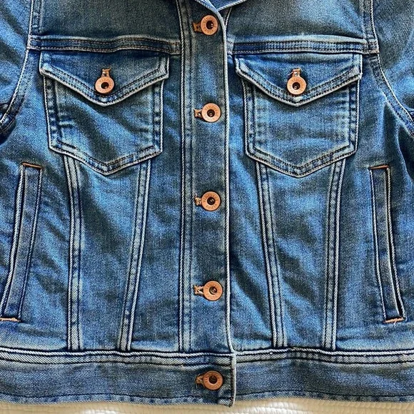 Vineyard Vines Blue Jean Jacket - Picture 5 of 15